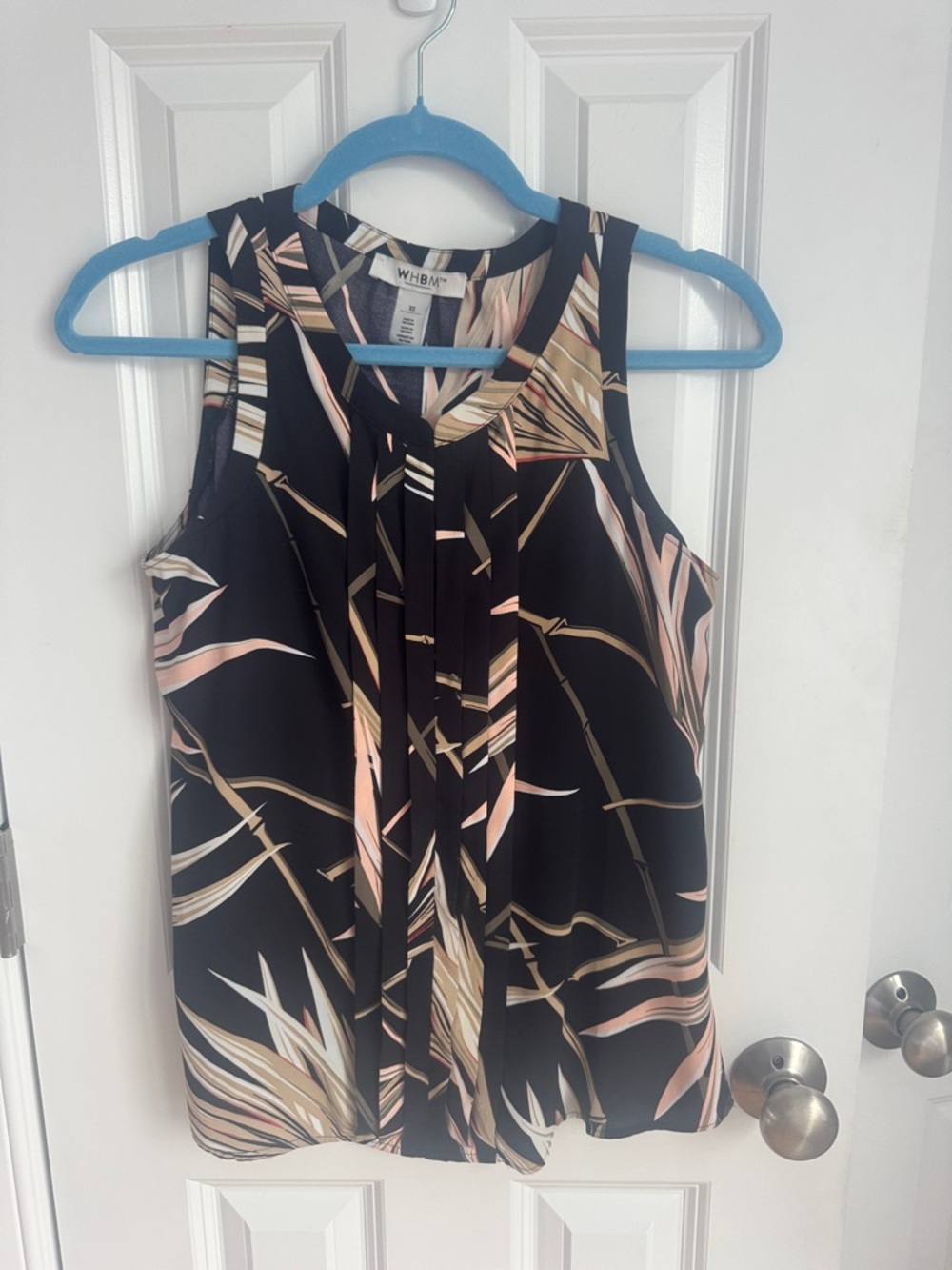 White House Black Market Black Floral Pleated Sleeveless Blouse